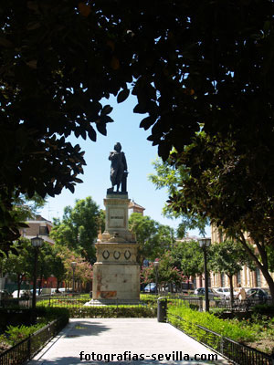 foto: plaza del Museo de Sevilla