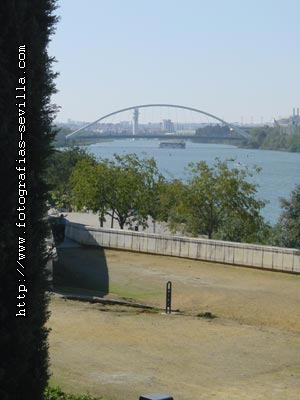 Foto: puente de la Barqueta
